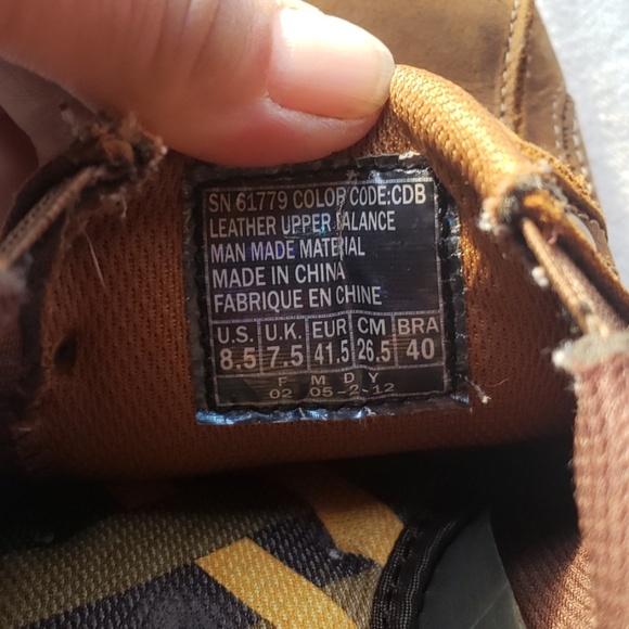 Shoes - Picture 3 of 4